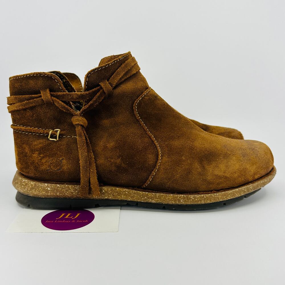 Born Women's Wynter Brown Ginger Distressed Suede Comfort Ankle Boots Size 8